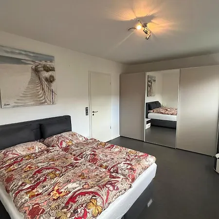 An Der Evenburg In Leer, 124 Qm, Parkplatz, Glasfaser, Voll Ausgestattet Appartement *