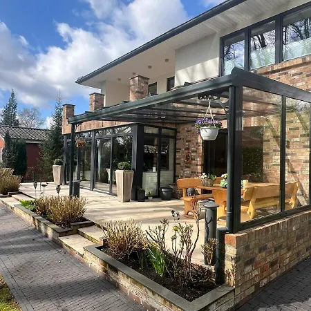 An Der Evenburg In Leer, 124 Qm, Parkplatz, Glasfaser, Voll Ausgestattet Appartement *